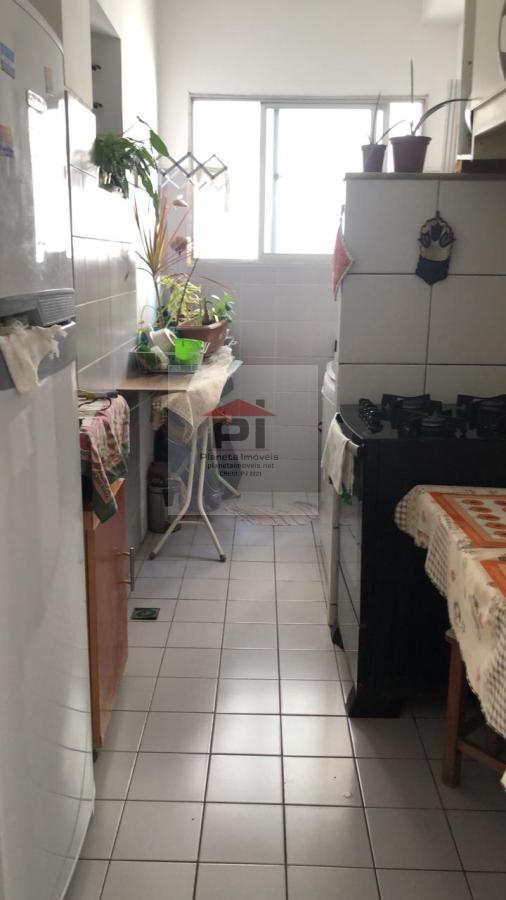 Apartamento à venda com 3 quartos, 71m² - Foto 7