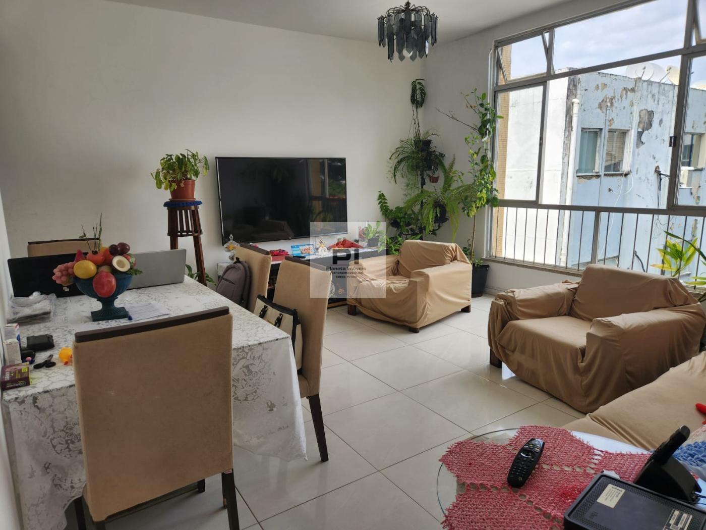 Apartamento à venda com 3 quartos, 107m² - Foto 2