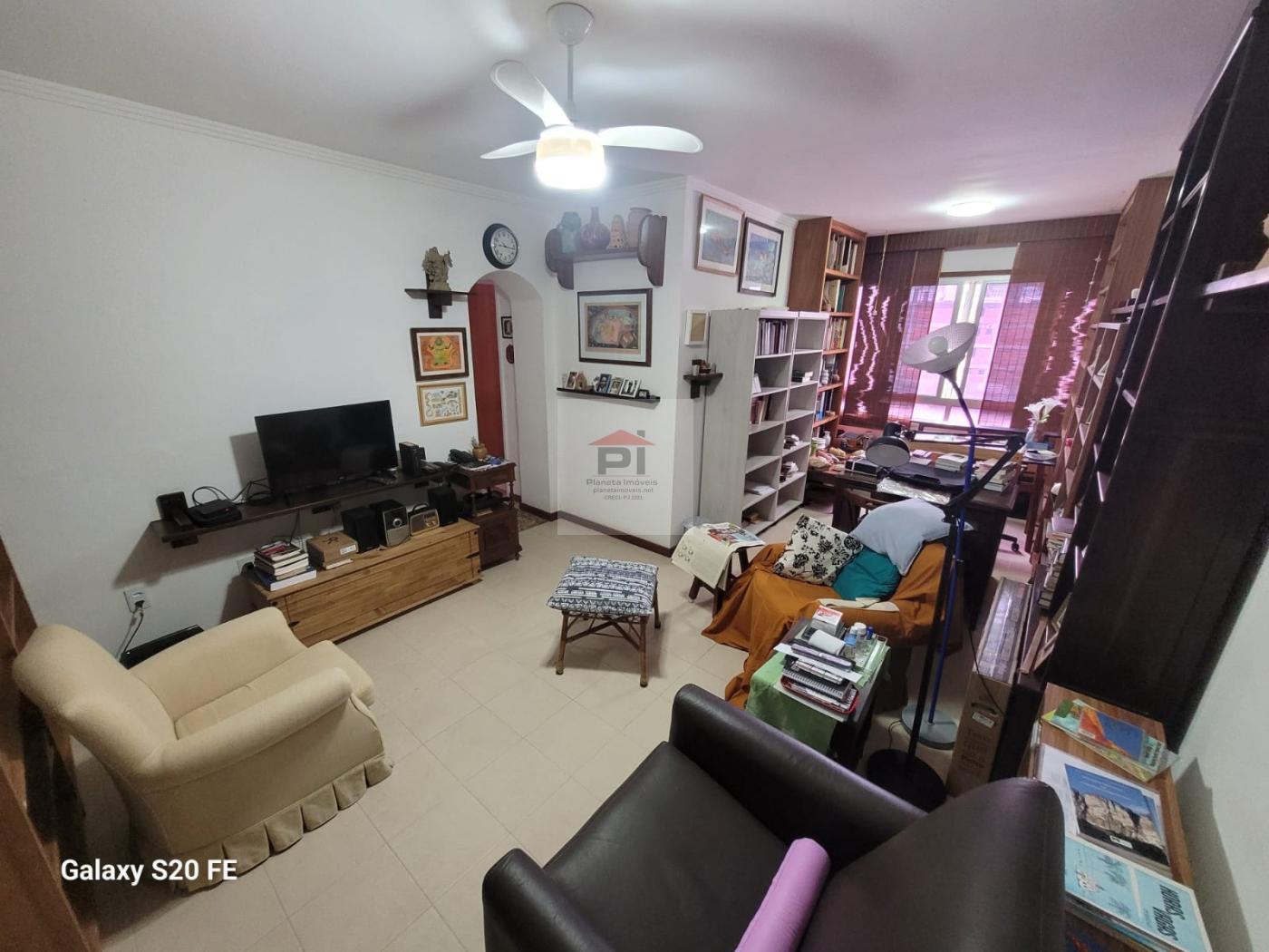 Apartamento à venda com 3 quartos, 72m² - Foto 1