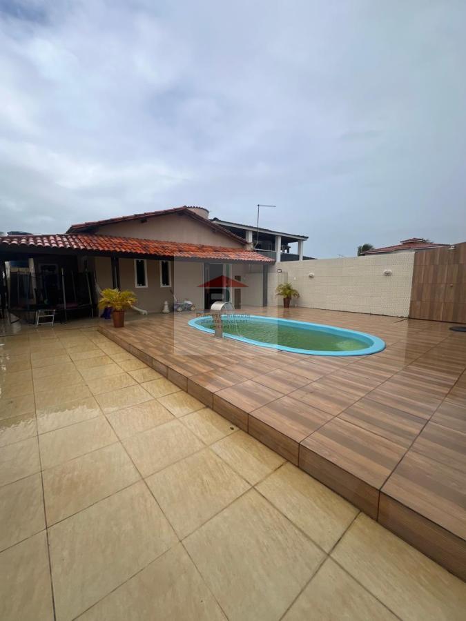 Casa de Condomínio à venda com 3 quartos, 300m² - Foto 2