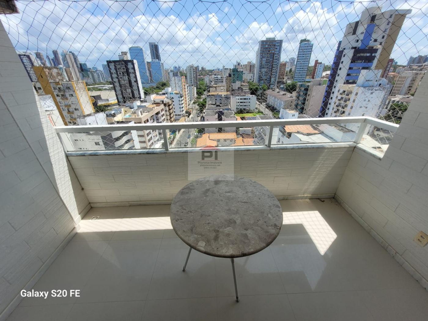 Apartamento à venda com 3 quartos, 105m² - Foto 2