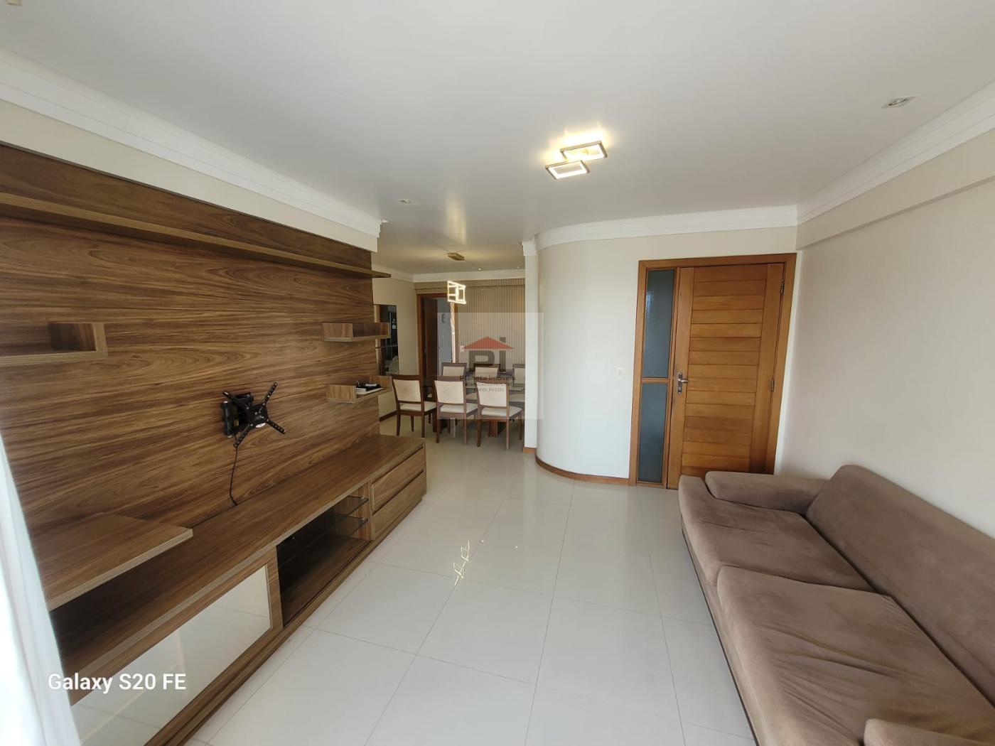 Apartamento à venda com 3 quartos, 105m² - Foto 4