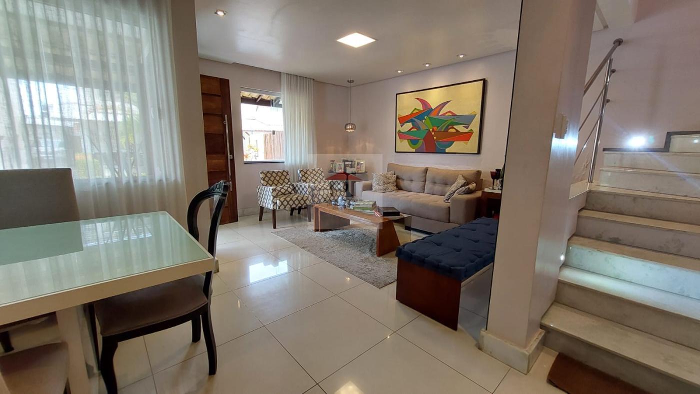 Casa de Condomínio à venda com 4 quartos, 214m² - Foto 4