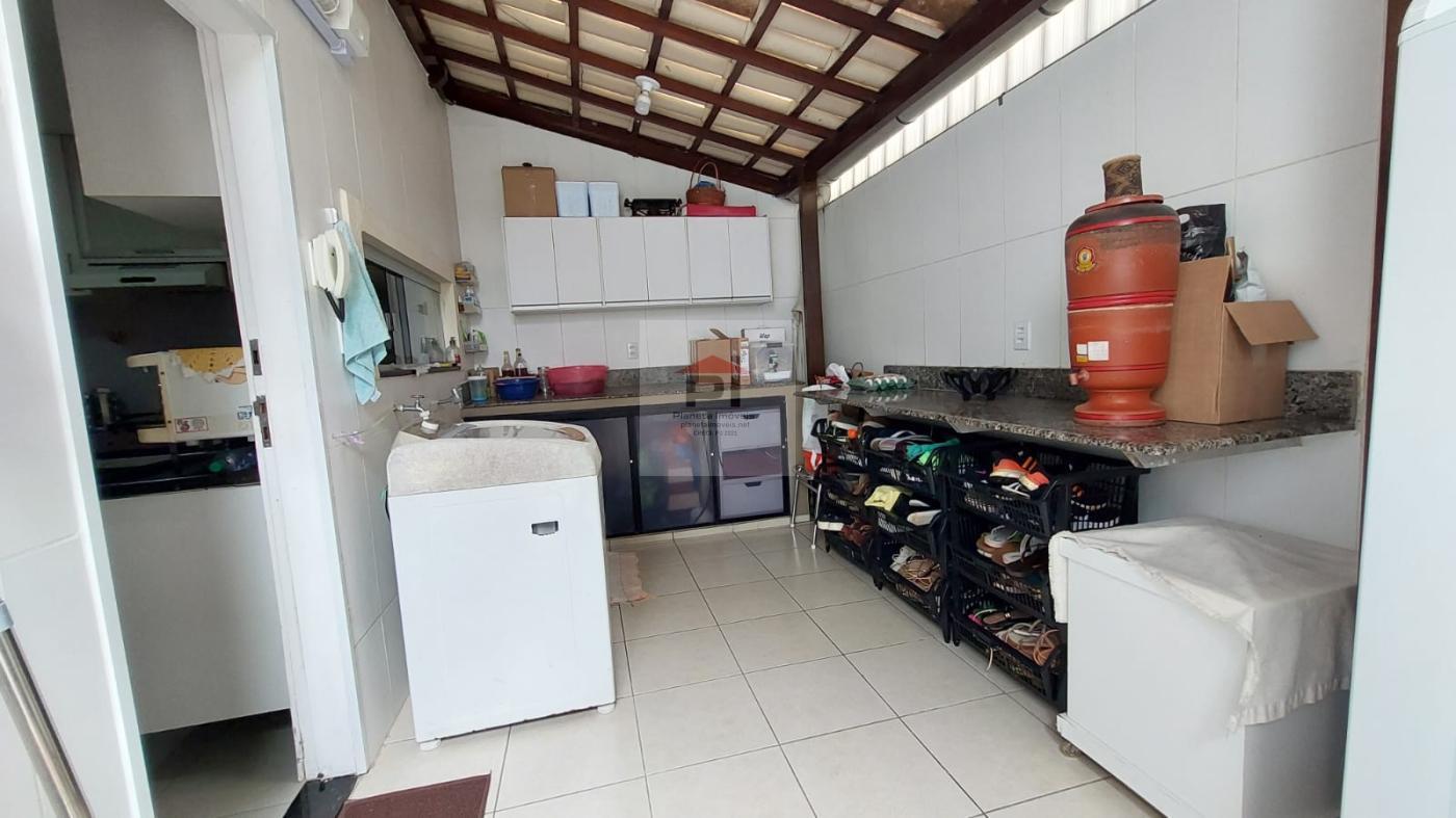 Casa de Condomínio à venda com 4 quartos, 214m² - Foto 11