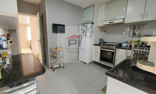 Casa de Condomínio à venda com 4 quartos, 214m² - Foto 15