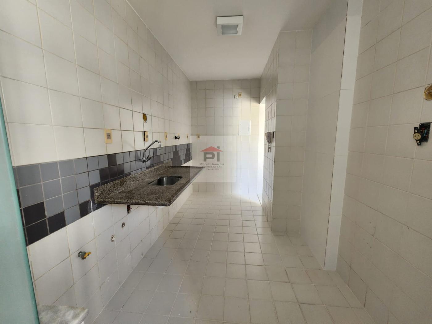 Apartamento à venda com 3 quartos, 98m² - Foto 7