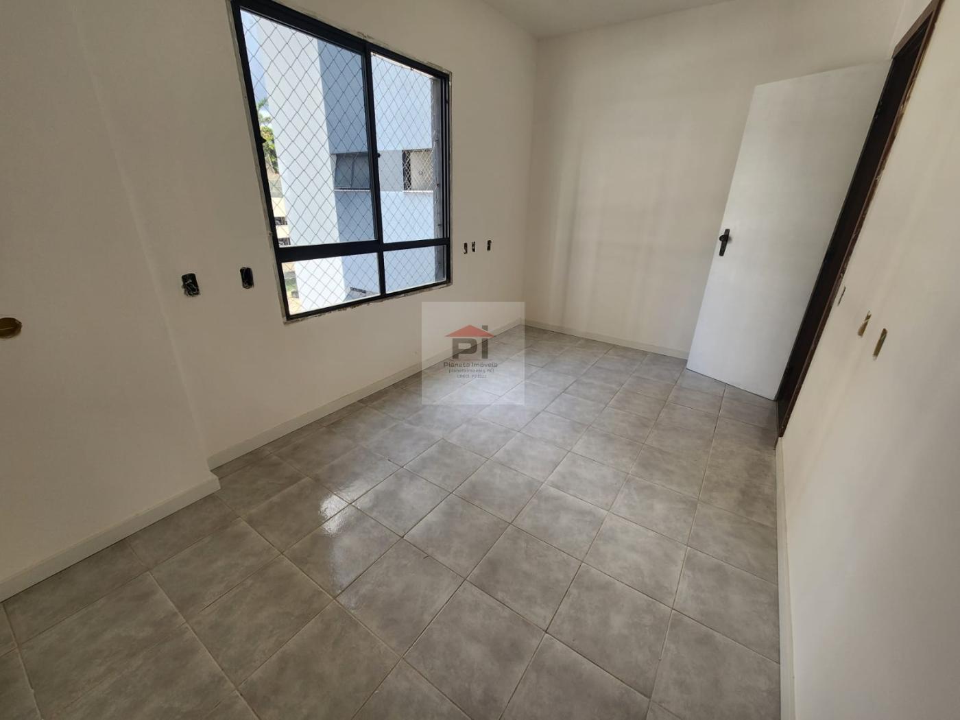 Apartamento à venda com 3 quartos, 98m² - Foto 10