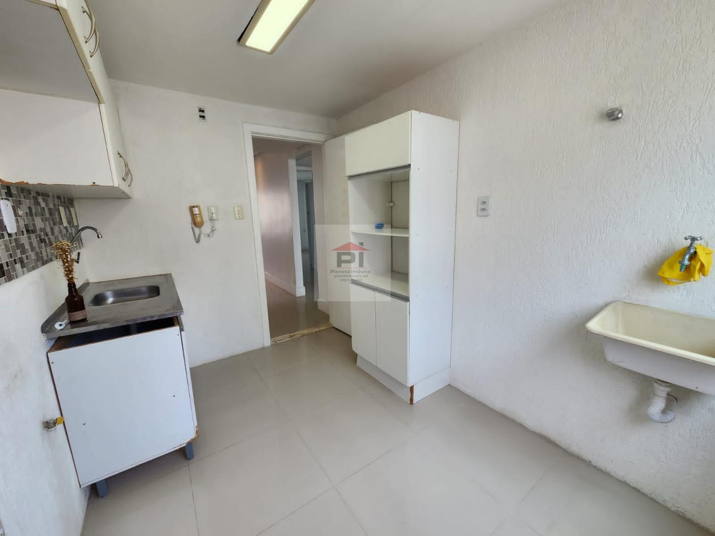 Apartamento à venda com 2 quartos, 60m² - Foto 5