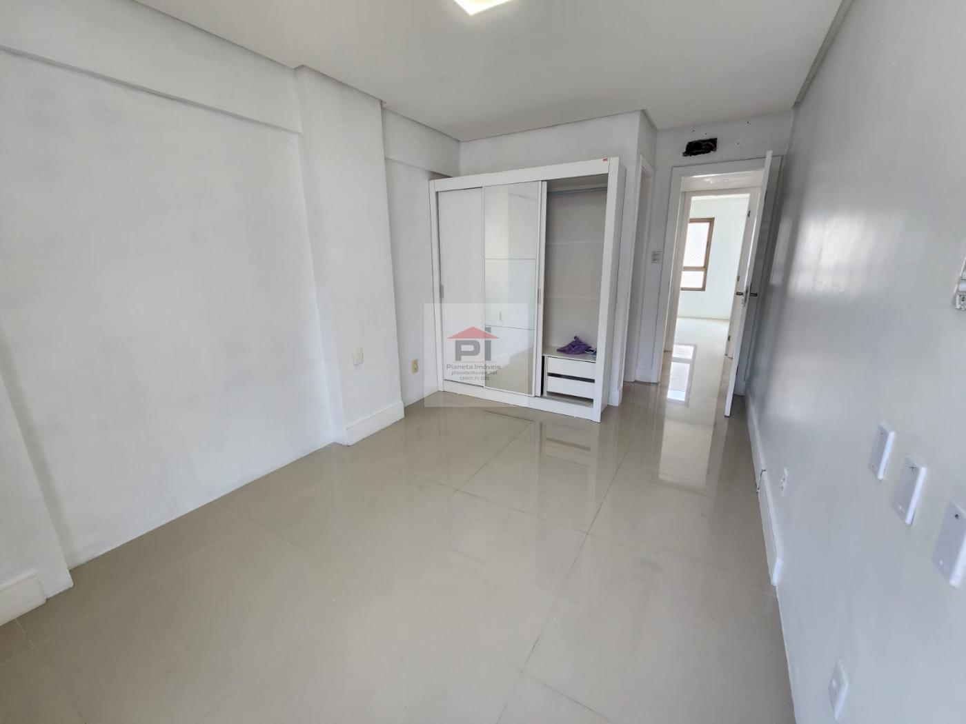 Apartamento à venda com 2 quartos, 60m² - Foto 11