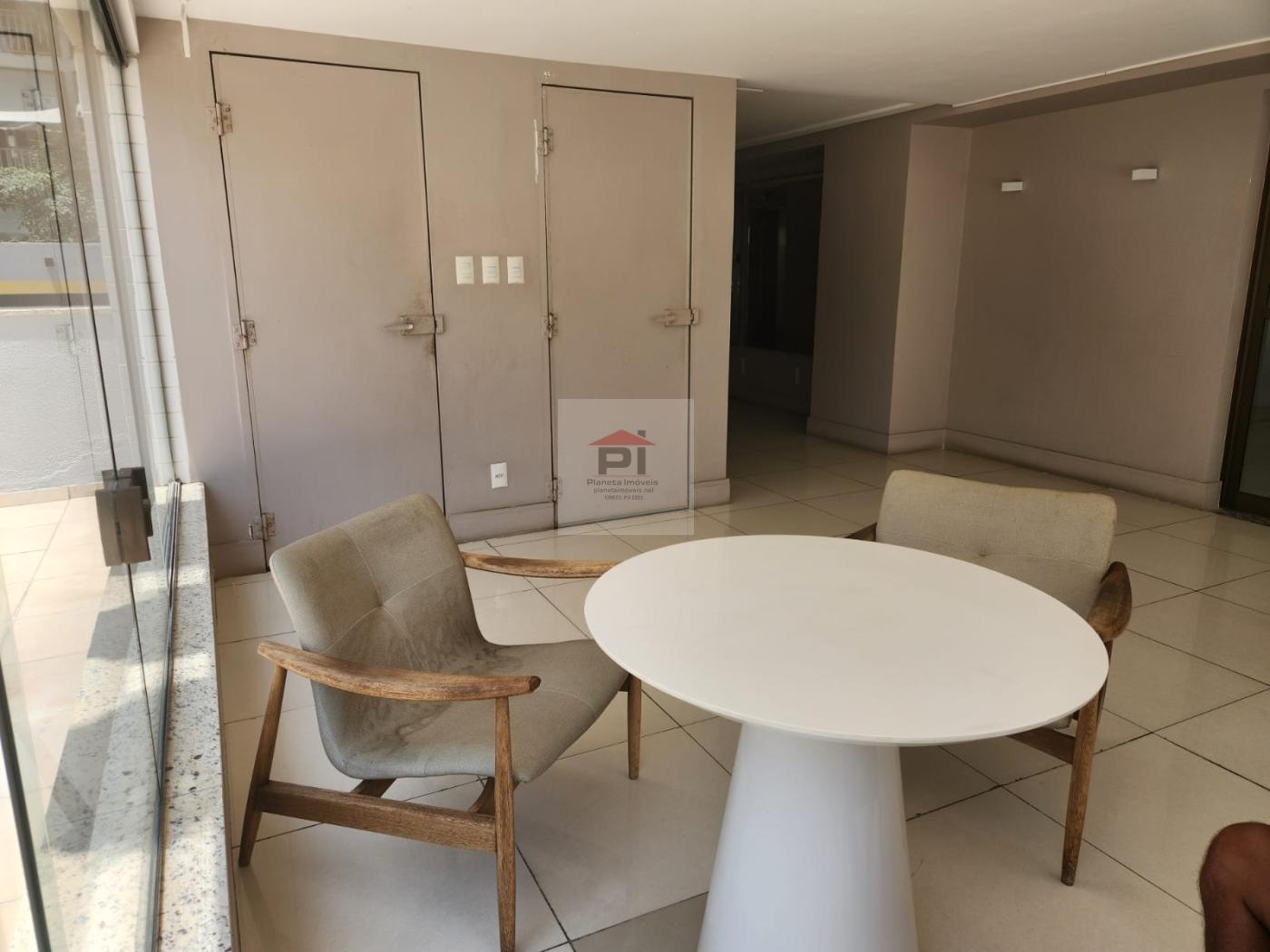 Apartamento à venda com 2 quartos, 60m² - Foto 14