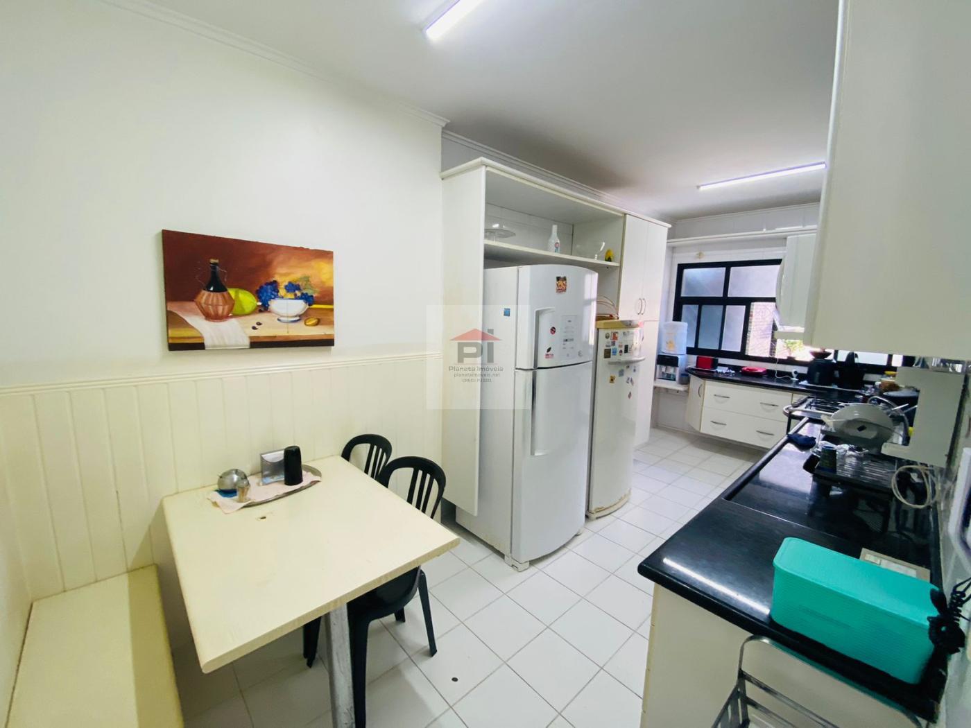 Apartamento à venda com 4 quartos, 226m² - Foto 19