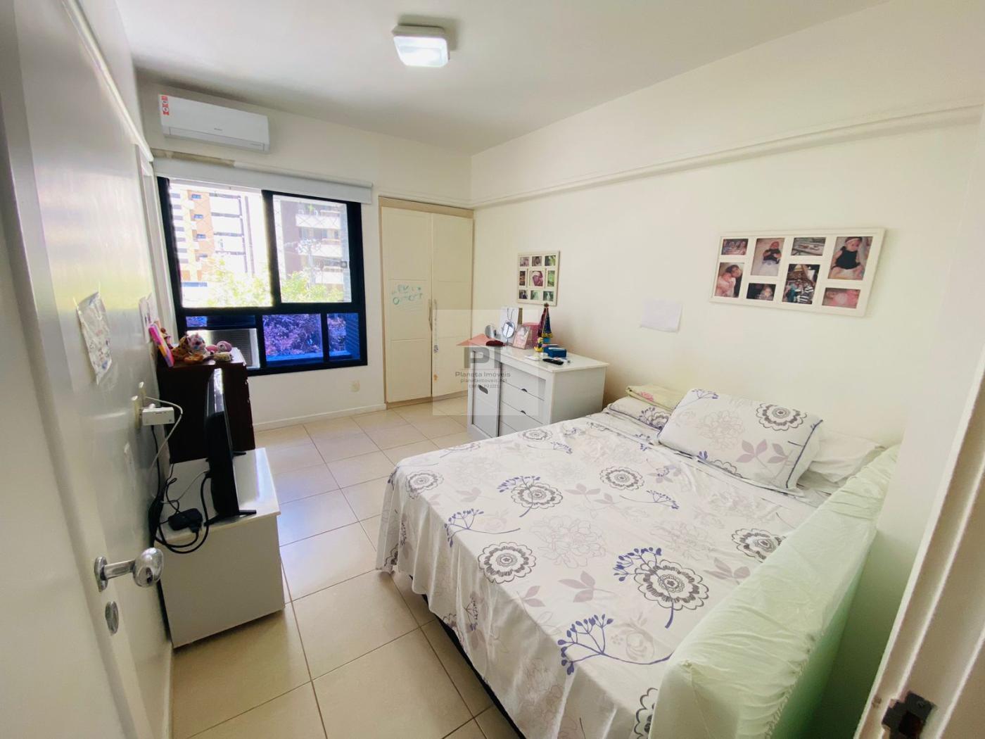 Apartamento à venda com 4 quartos, 226m² - Foto 9