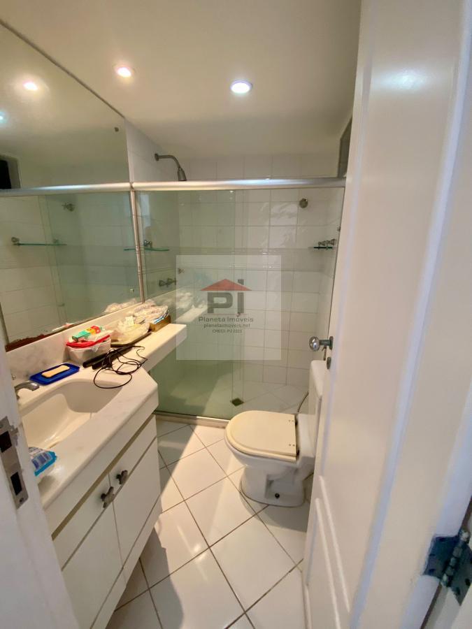 Apartamento à venda com 4 quartos, 226m² - Foto 17