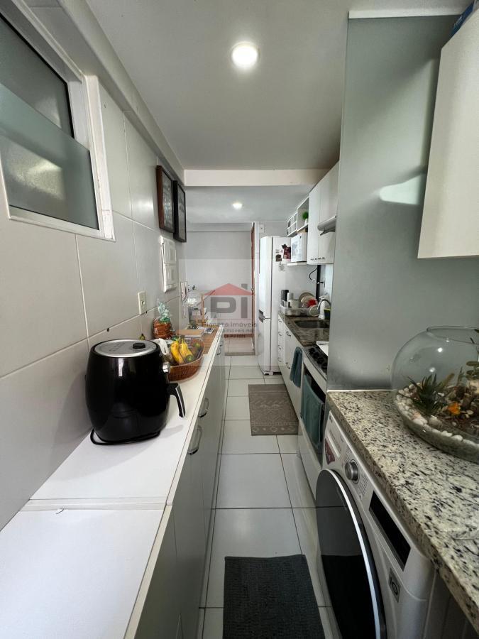 Apartamento à venda com 2 quartos, 64m² - Foto 9