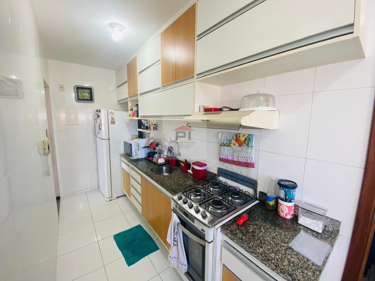 Apartamento à venda com 3 quartos, 85m² - Foto 12