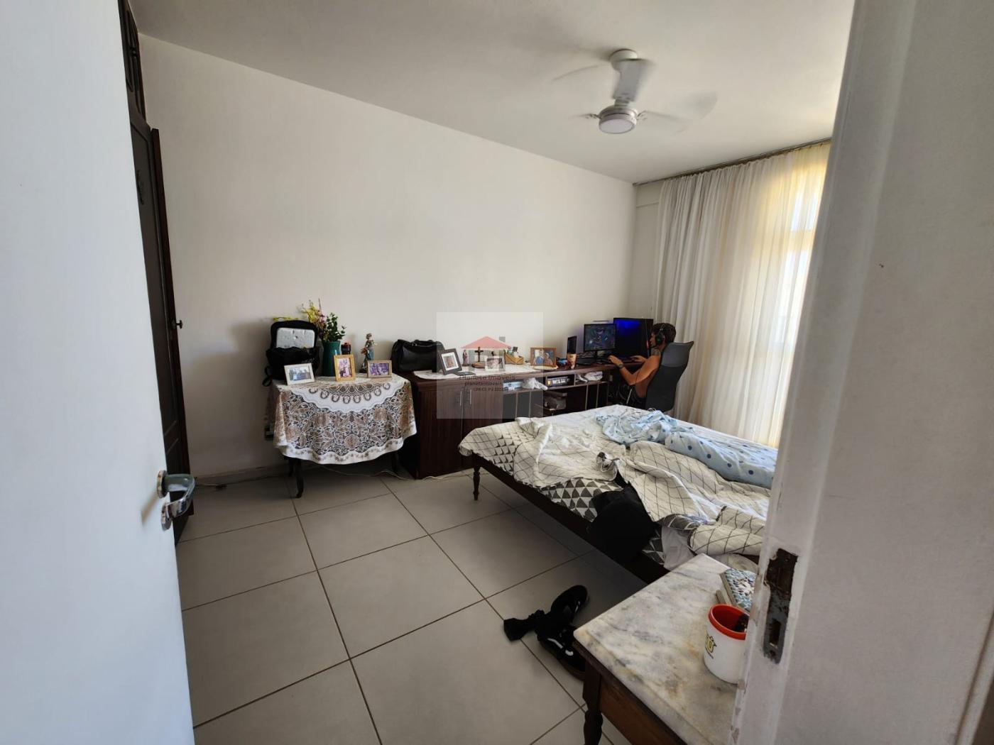 Apartamento à venda com 4 quartos, 158m² - Foto 25