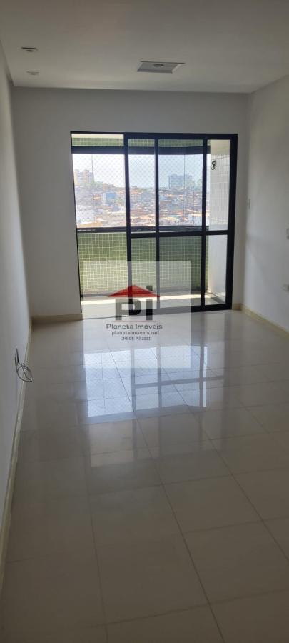 Apartamento à venda com 2 quartos, 65m² - Foto 1