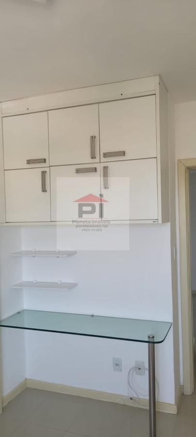 Apartamento à venda com 2 quartos, 65m² - Foto 17