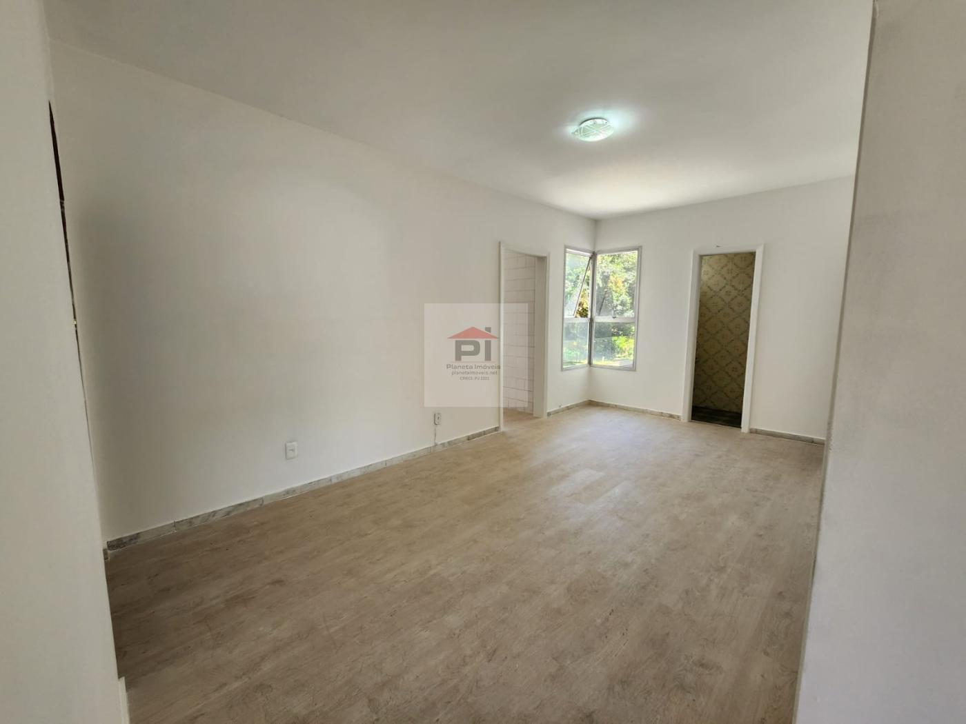 Apartamento à venda com 3 quartos, 137m² - Foto 4