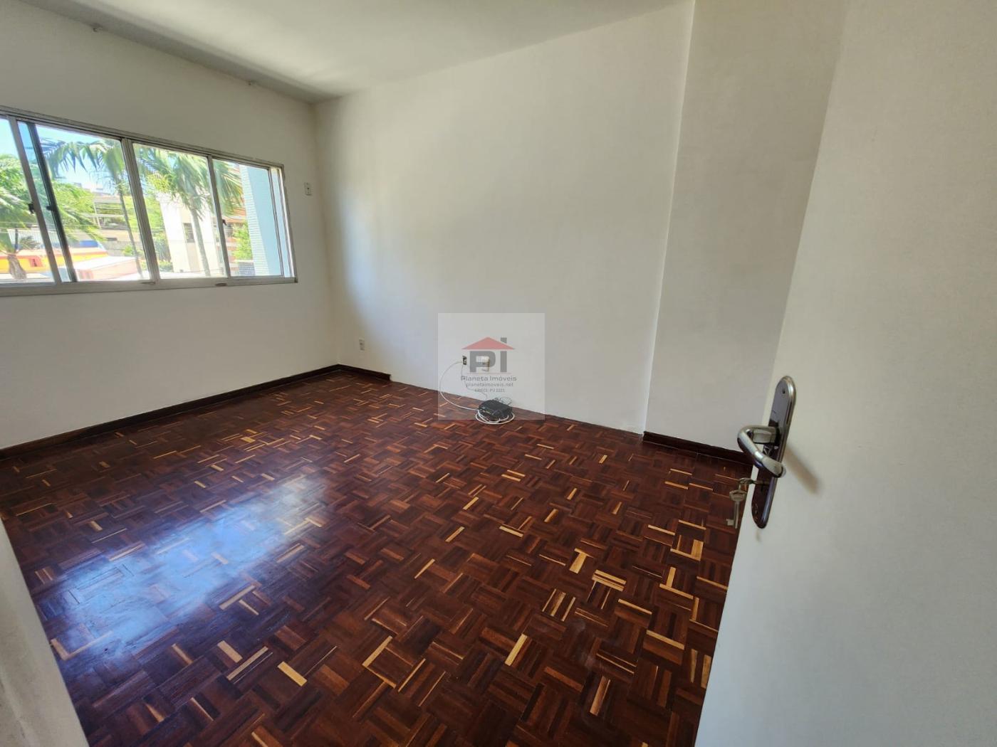 Apartamento à venda com 3 quartos, 137m² - Foto 10