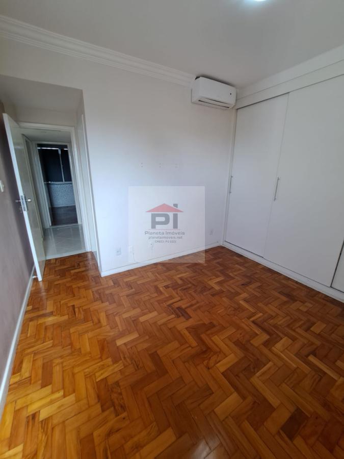 Apartamento à venda com 4 quartos, 145m² - Foto 18