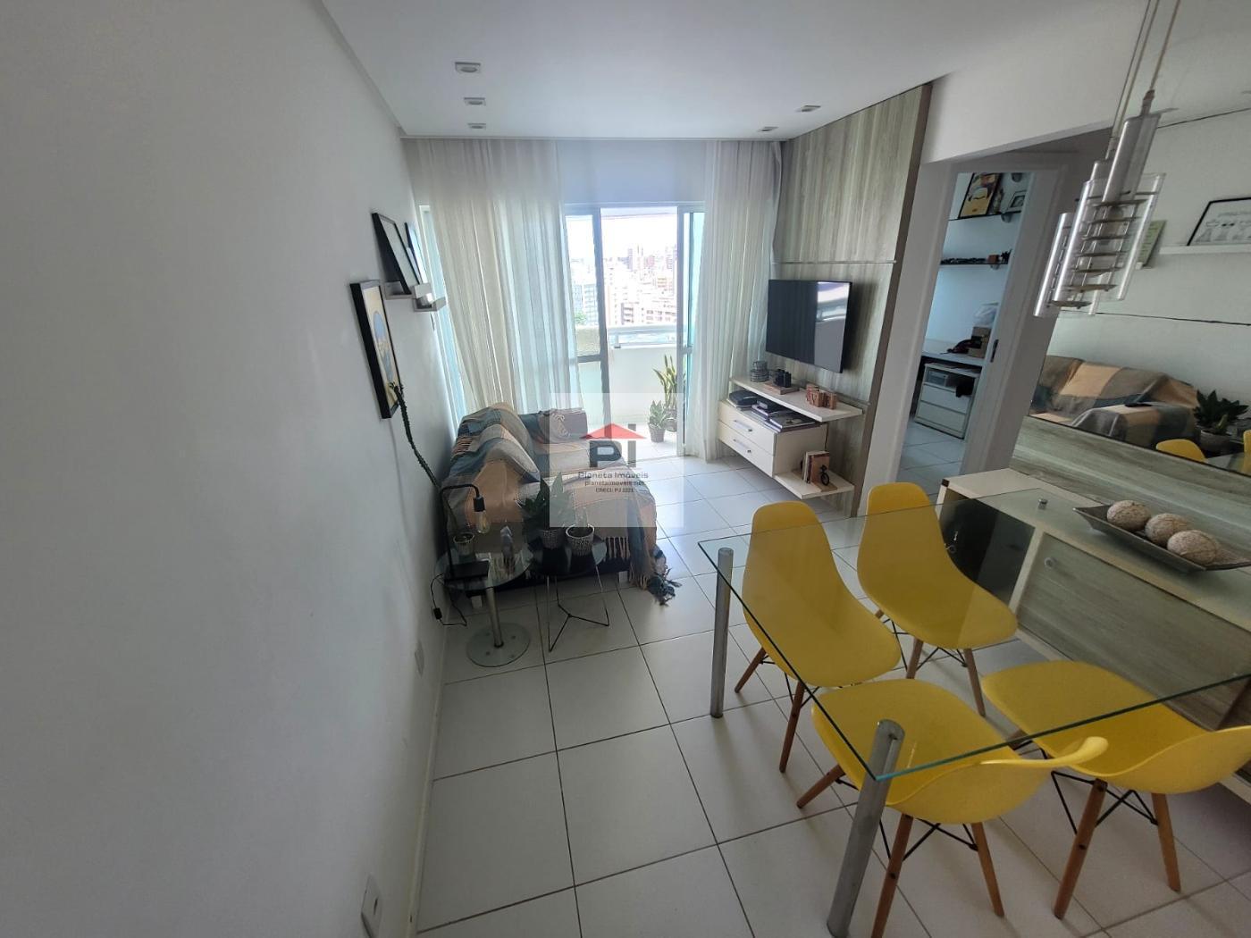 Apartamento à venda com 2 quartos, 70m² - Foto 1