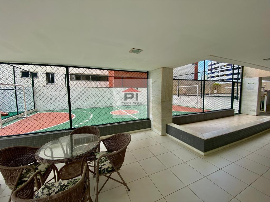 Apartamento à venda com 2 quartos, 70m² - Foto 17