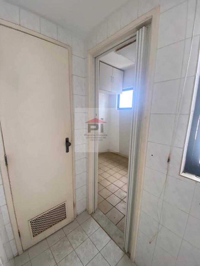 Apartamento à venda com 3 quartos, 99m² - Foto 17