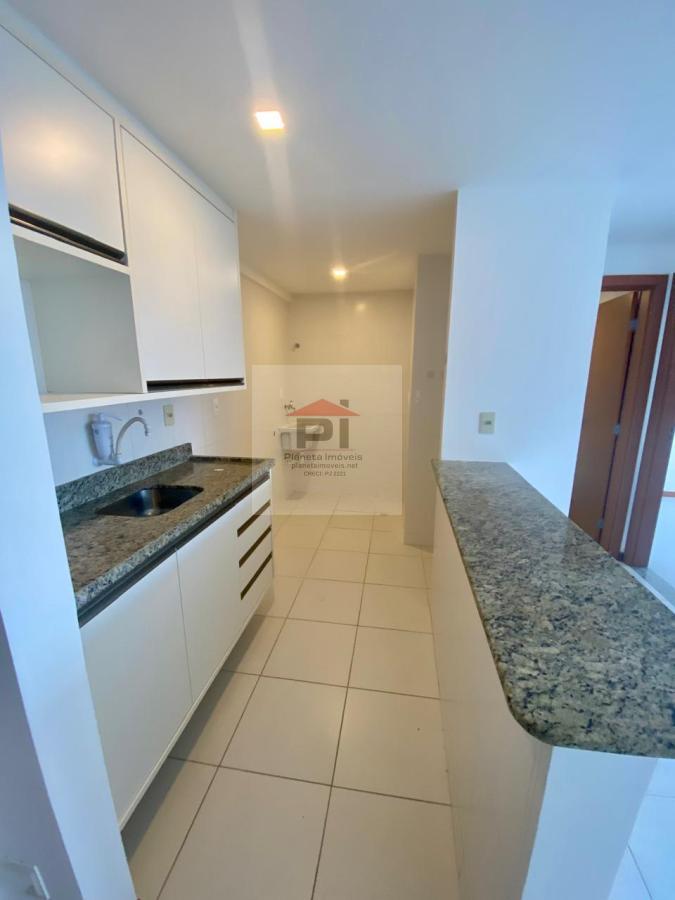 Cobertura à venda com 2 quartos, 74m² - Foto 2