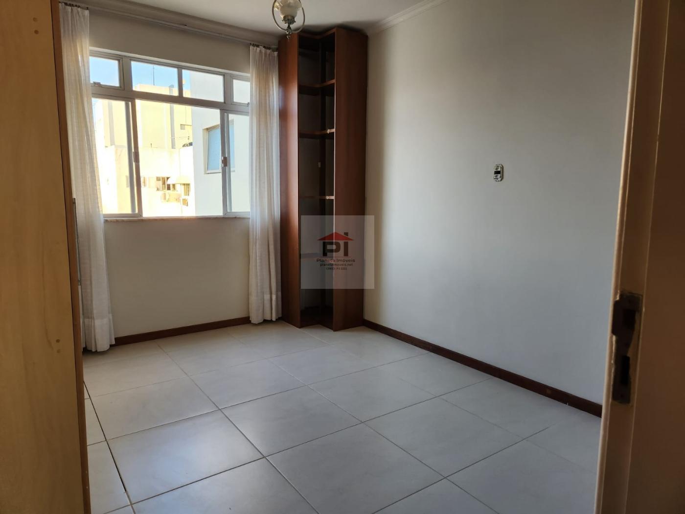 Apartamento à venda com 3 quartos, 125m² - Foto 13