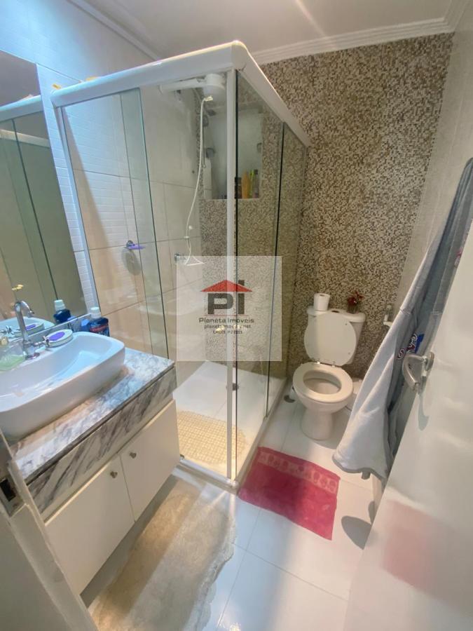 Apartamento à venda com 2 quartos, 67m² - Foto 4