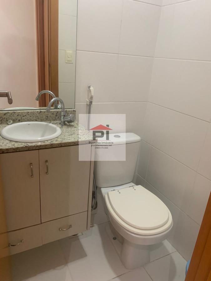 Apartamento para alugar com 2 quartos, 70m² - Foto 13