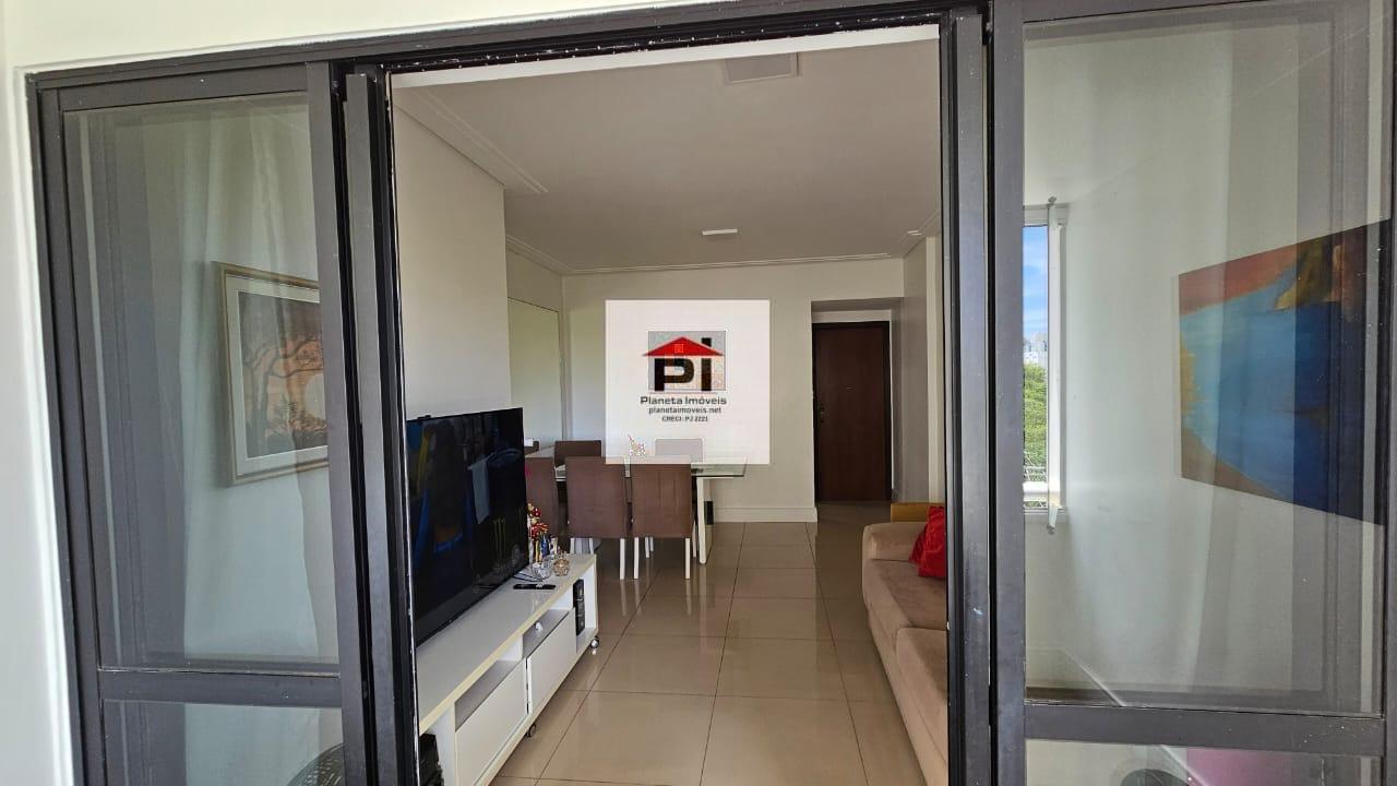 Apartamento à venda com 3 quartos, 84m² - Foto 1