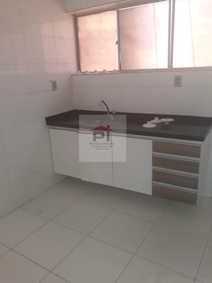 Apartamento à venda com 2 quartos, 77m² - Foto 8