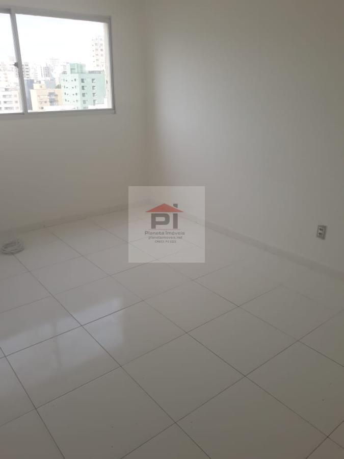 Apartamento à venda com 2 quartos, 77m² - Foto 5