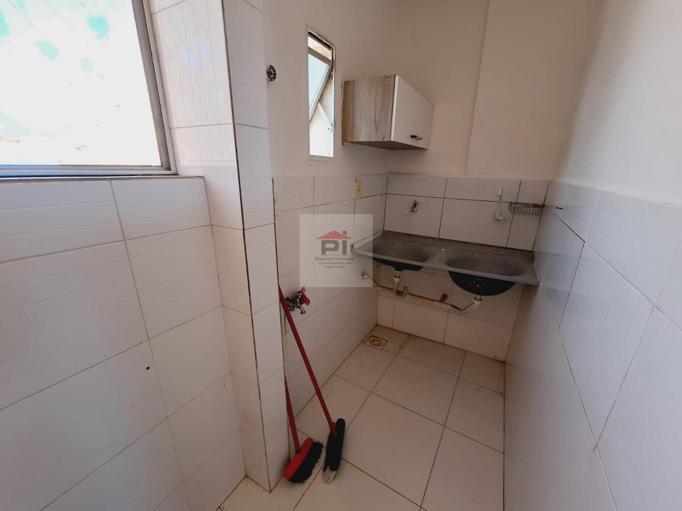 Apartamento à venda com 2 quartos, 77m² - Foto 17