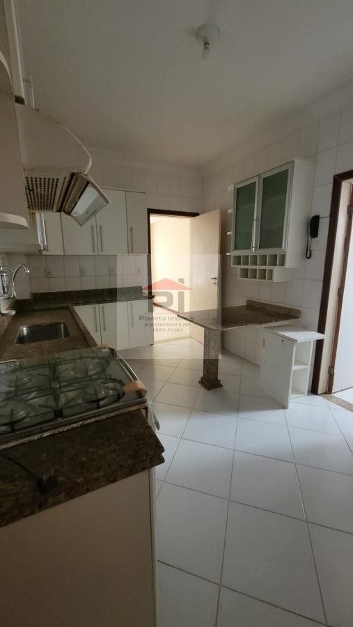 Apartamento à venda com 3 quartos, 136m² - Foto 15