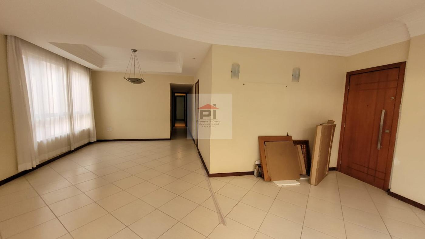 Apartamento à venda com 3 quartos, 136m² - Foto 4