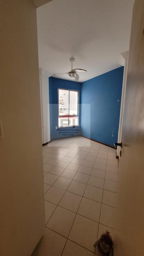 Apartamento à venda com 3 quartos, 136m² - Foto 9