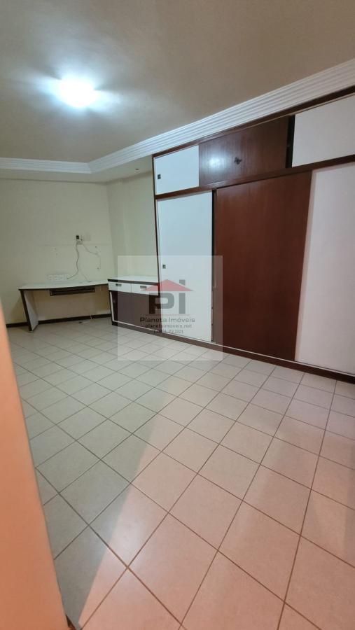 Apartamento à venda com 3 quartos, 136m² - Foto 11