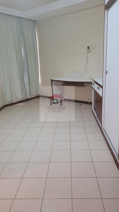 Apartamento à venda com 3 quartos, 136m² - Foto 10