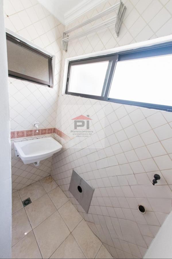 Apartamento à venda com 2 quartos, 76m² - Foto 9