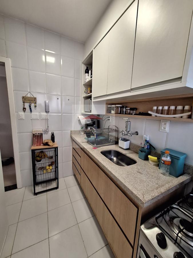 Apartamento à venda com 2 quartos, 64m² - Foto 14