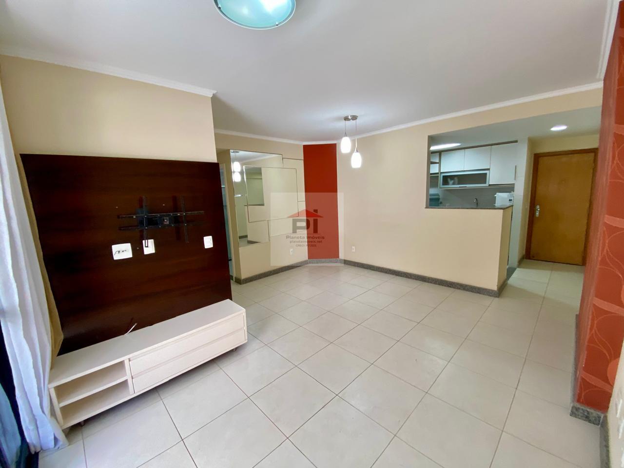 Apartamento à venda com 2 quartos, 70m² - Foto 1