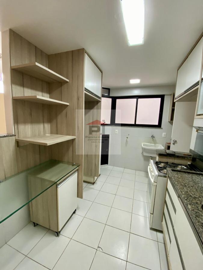 Apartamento à venda com 2 quartos, 70m² - Foto 13