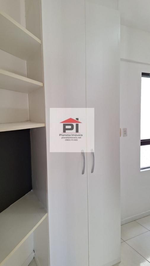 Apartamento à venda com 2 quartos, 72m² - Foto 17