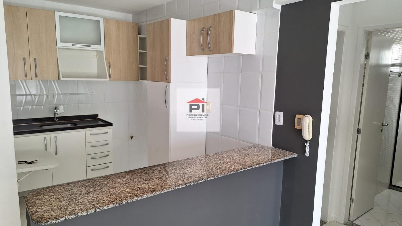 Apartamento à venda com 2 quartos, 72m² - Foto 7