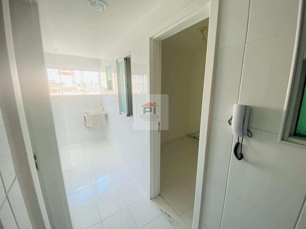 Apartamento à venda com 2 quartos, 70m² - Foto 12